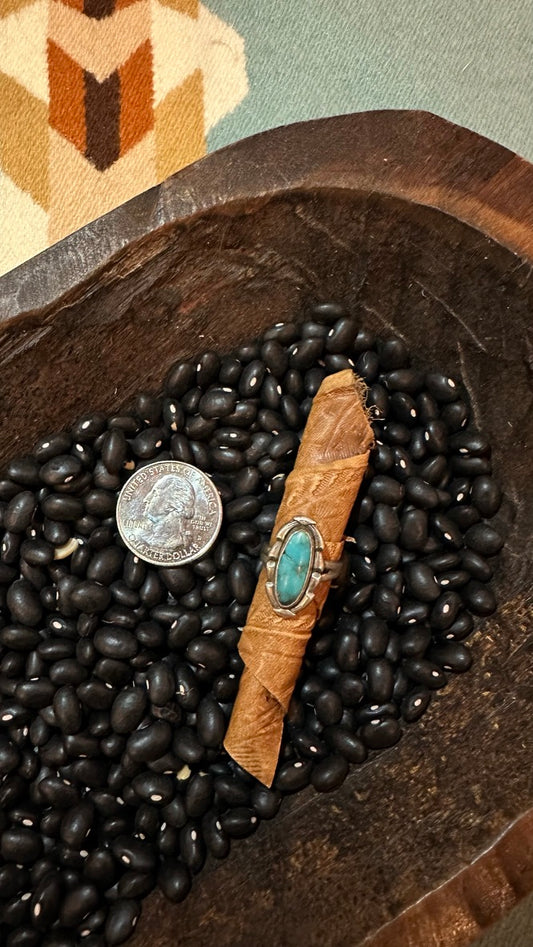 Vintage Single Stone Turquoise ring