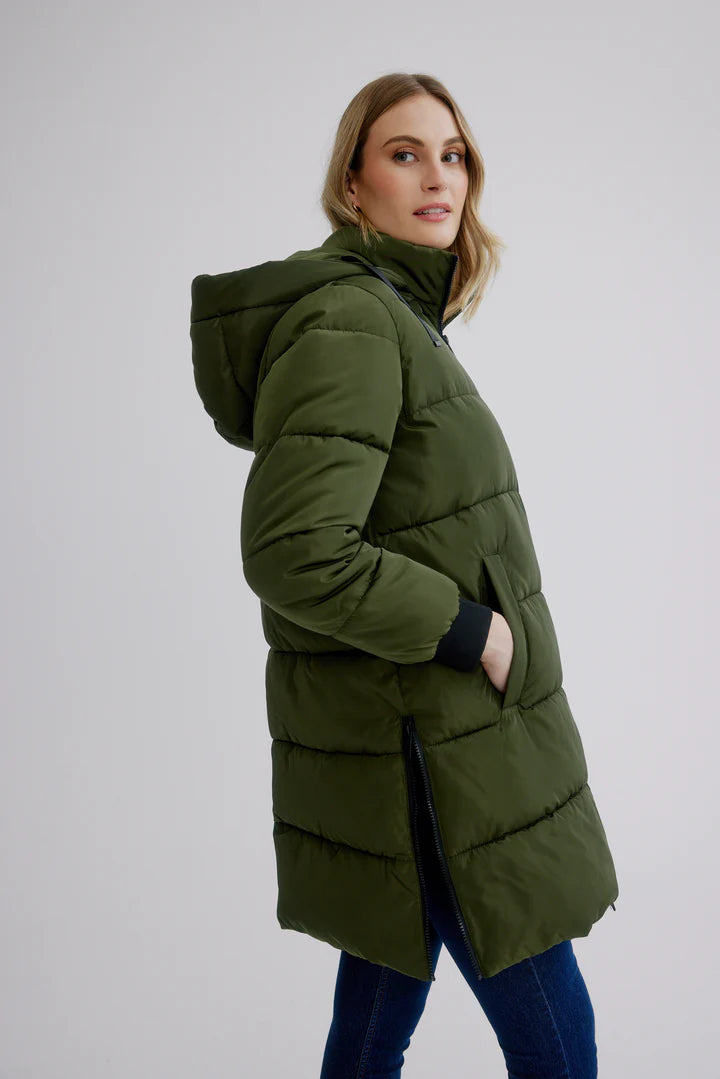 C.RO Wide Quilting Hooded Coat